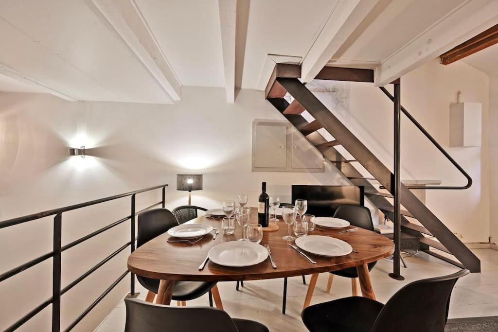 La Bulle - Parking Gratuit En Souterrain - 2 Mins Du Palais Des Papes - Clim Ac - Wifi Apartment Avignon Exterior photo