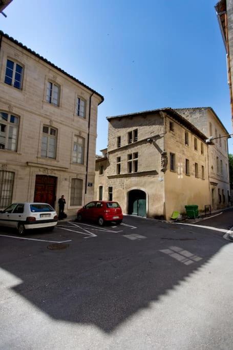 La Bulle - Parking Gratuit En Souterrain - 2 Mins Du Palais Des Papes - Clim Ac - Wifi Apartment Avignon Exterior photo