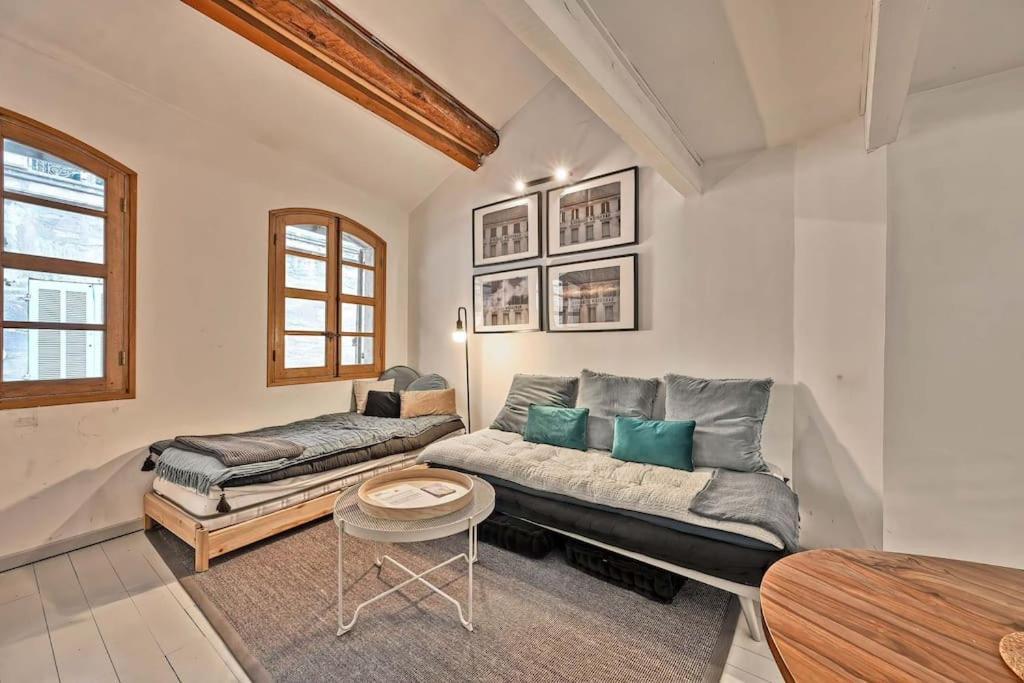 La Bulle - Parking Gratuit En Souterrain - 2 Mins Du Palais Des Papes - Clim Ac - Wifi Apartment Avignon Exterior photo