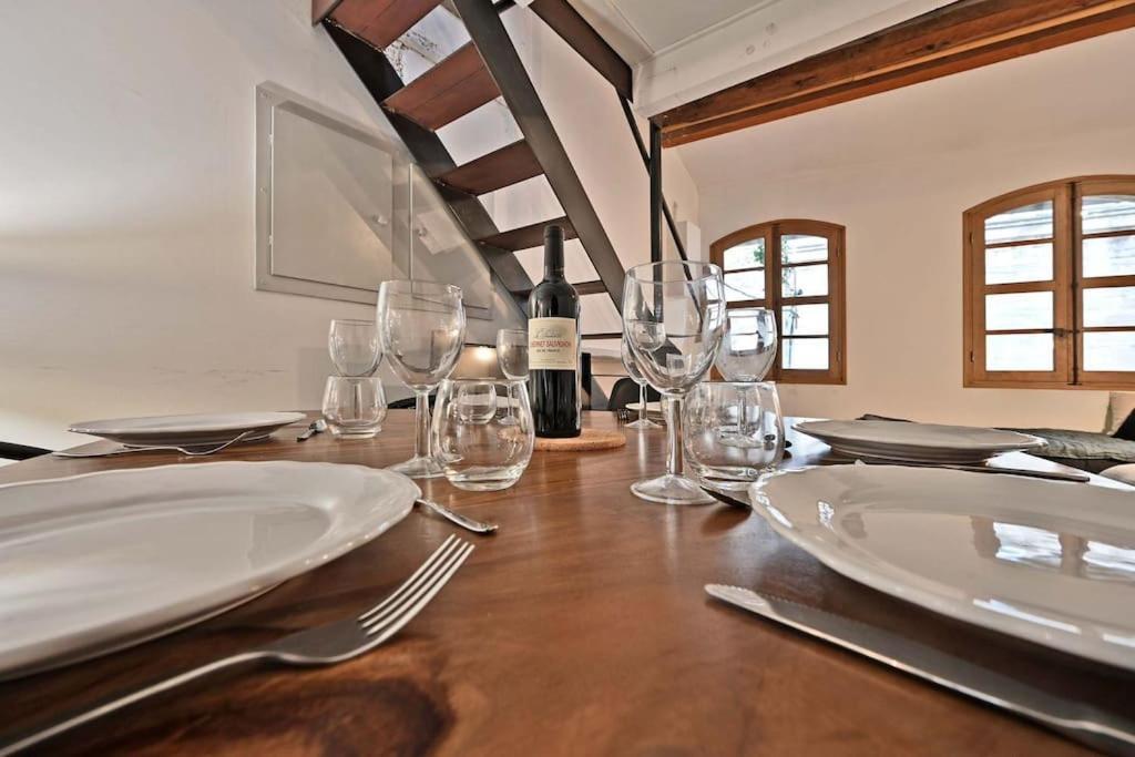 La Bulle - Parking Gratuit En Souterrain - 2 Mins Du Palais Des Papes - Clim Ac - Wifi Apartment Avignon Exterior photo