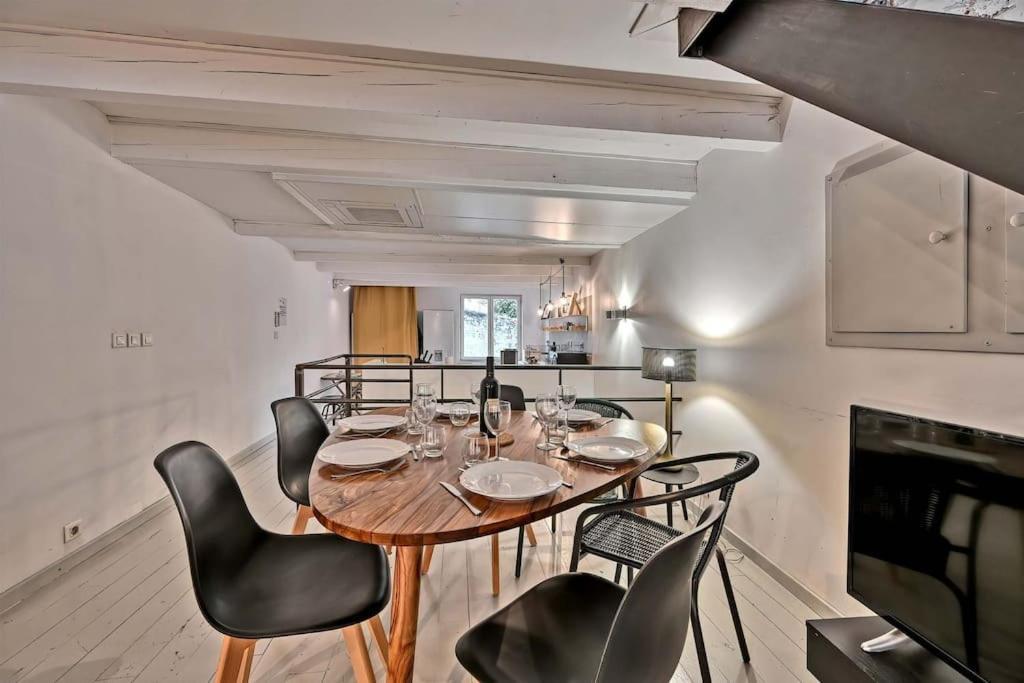 La Bulle - Parking Gratuit En Souterrain - 2 Mins Du Palais Des Papes - Clim Ac - Wifi Apartment Avignon Exterior photo